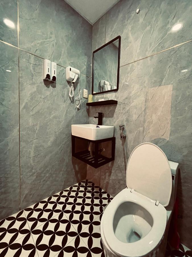 Adenia Hotel Ho Chi Minh City Exterior photo