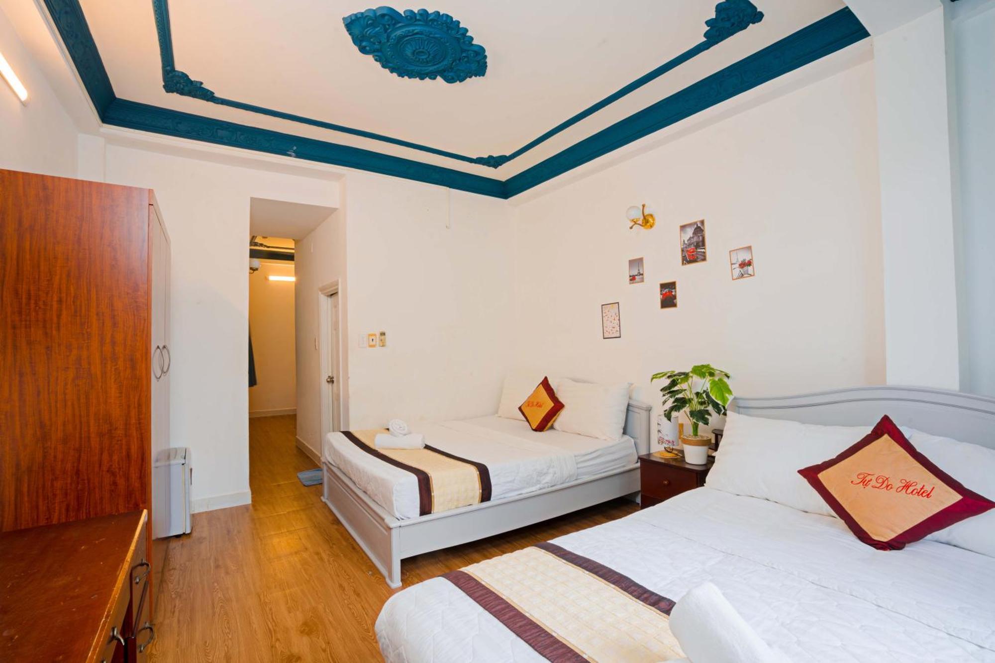 Adenia Hotel Ho Chi Minh City Exterior photo